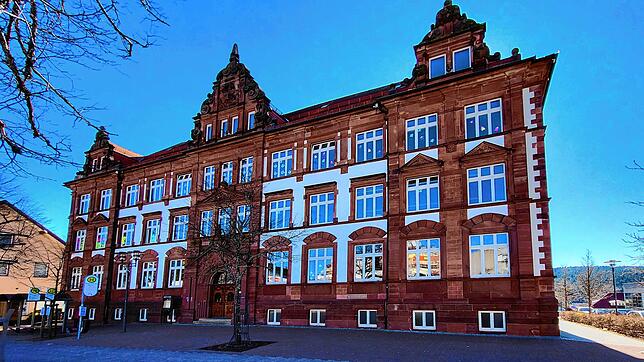 Die Gerwigschule wird in diesem Jahr in Sachen Elektrik und Brandschutz auf den neuesten Stand gebracht. Ob sich die Kommunen, deren ...