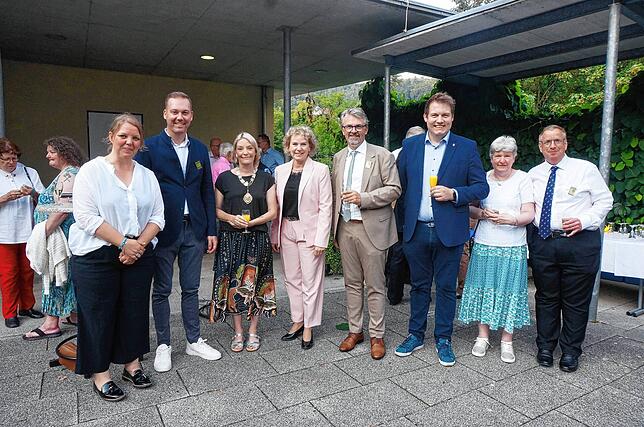 Bild 26: Bilder des Sektempfang und Totenehrung bei der Chilbi