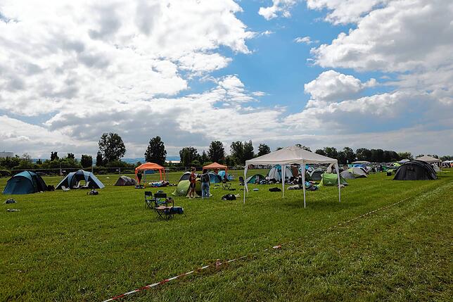 Bild 6: Die Camper sind da und stimmen sich aufs Campus-Festival 2024 ein
