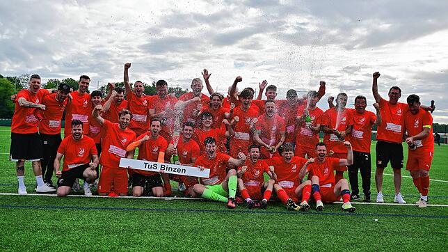 Bild 5: TuS Binzen steigt erstmals in die Landesliga auf – und wir haben Bilder!