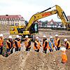 Die Beteiligten beim Spatenstich (v.l.n.r.): Dirk Anhorn (Projektsteuerer), Christian Unkel (Stadtbaumeister), Marcus Greiner, Michael ...