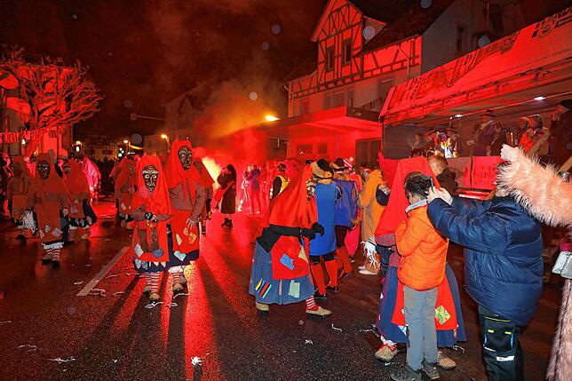 Bild 30: Jetzt geht es los! Mit dem Nachtumzug in Gottmadingen: hier gibt´s die Bilder!