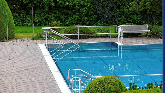 Gähnende Leere herrscht derzeit und bis auf Weiteres im Schwimmbad in Bonndorf. Geplant gewesen war die Saisoneröffnung für das Freibad ...