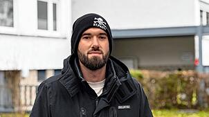 Der Konstanzer Lars Hofmann kandidiert für die Partei Die Linken für den deutschen Bundestag. Der 35-Jährige steht in der ...