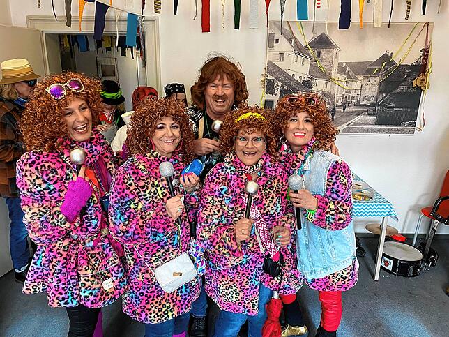 Bild 15: Bilder vom Schmutzigen Dunschtig 2025: Fasnachtszauber bei der SÜDKURIER-Redaktion in Radolfzell!