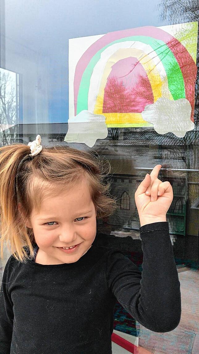 Bild 17: Der SÜDKURIER macht mit: Bunte Regenbogen gegen Corona