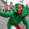 Die Villinger Hexen kommen am Schmotzigen nach ausgiebigem Frühstück erst zur Mittagszeit in die Stadt.