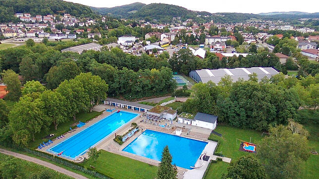 Die Sanierung des Tiengener Freibads soll im September starten. Die Fertigstellung ist für Ende Juni 2019 vorgesehen. Im Zuge der ...