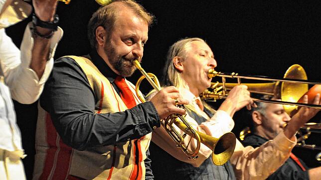 &bdquo;Mnozil Brass&ldquo; werden genau so dabei sein, wie etliche andere Bands und Musikkapellen: Das Blasmusikfestival in Villingen am ...