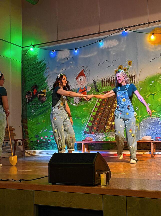 Bild 22: Bunte Fasnacht in Reckingen: Fasnachtsgärtner zeigen, wie man richtig feiert!