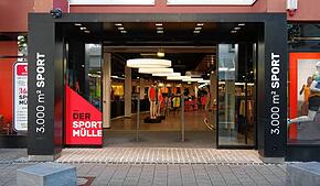 Fehlender Umsatz: Das Sportfachgeschäft Sport Müller hat ein Insolvenzverfahren in Eigenverwaltung eingeleitet, um das Unternehmen aus ...