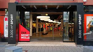 Fehlender Umsatz: Das Sportfachgeschäft Sport Müller hat ein Insolvenzverfahren in Eigenverwaltung eingeleitet, um das Unternehmen aus ...