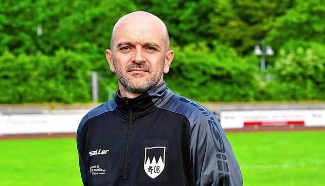 Optimistisch: Sportchef Jasmin Rastoder vom FC Tiengen 08 freut sich, dass Trainer Erkan Kanli am Sonntag ein fast kompletter Kader zur ...
