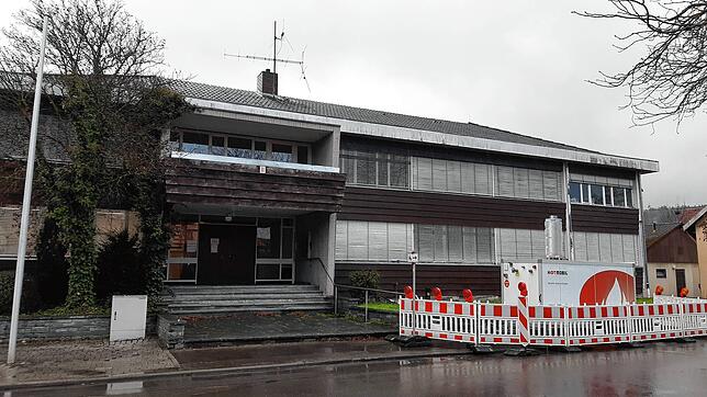 Anschlussunterkunft statt Gemeinschaftsunterkunft? Bürgermeister Manfred Härle möchte den Vertrag mit dem Landkreis nicht verlängern, ...