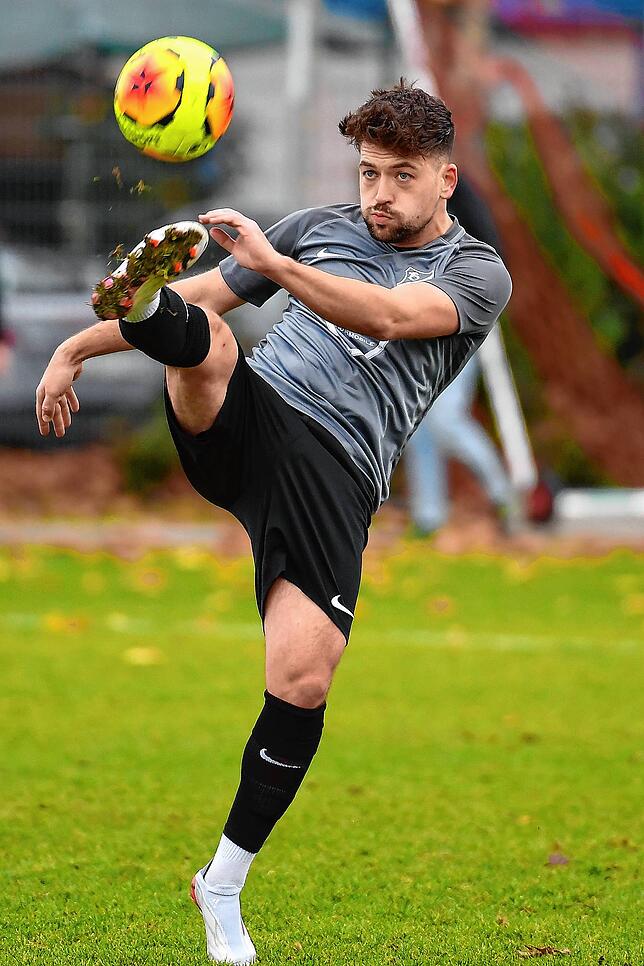 Bild 35: FC Schlüchttal unterliegt bei Bosporus FC Friedlingen trotz deutlicher Überzahl mit 1:2 &ndash; und wir haben die Bilder!