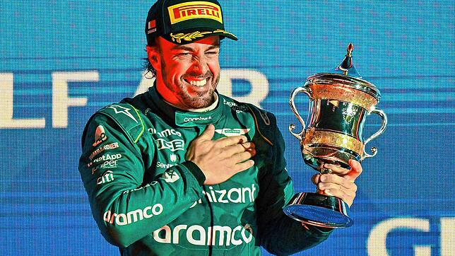 Fernando Alonso hat das Cockpit von Sebastian Vettel bei Aston Martin übernommen.