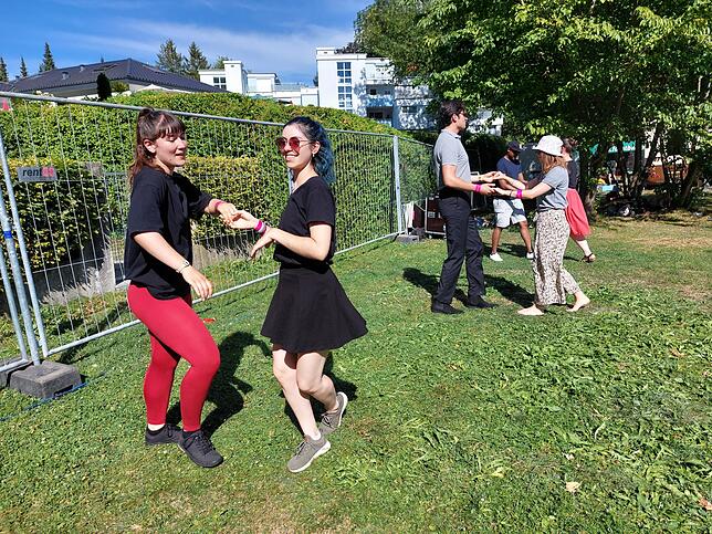 Bild 4: Erste Bilder vom Festgelände! In Konstanz kommen mehr und mehr Besucher zum Seenachtfest