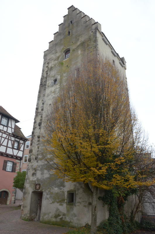 Auch wenn die Stadt in ihrem historischen Rundgang verneint, dass er als Verlies gedient hat, vieles spricht dafür, dass im Hexenturm ...