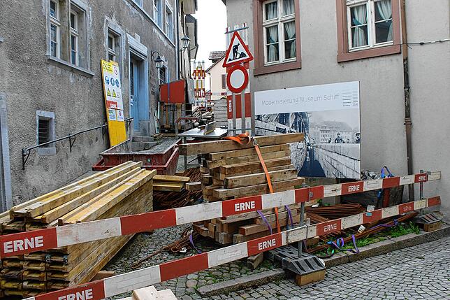 Derzeit wird das Museum Schiff aufwendig saniert. Im Herbst 2026 soll hier die neue Dauerausstellung zum Zweiten Weltkrieg in Laufenburg ...