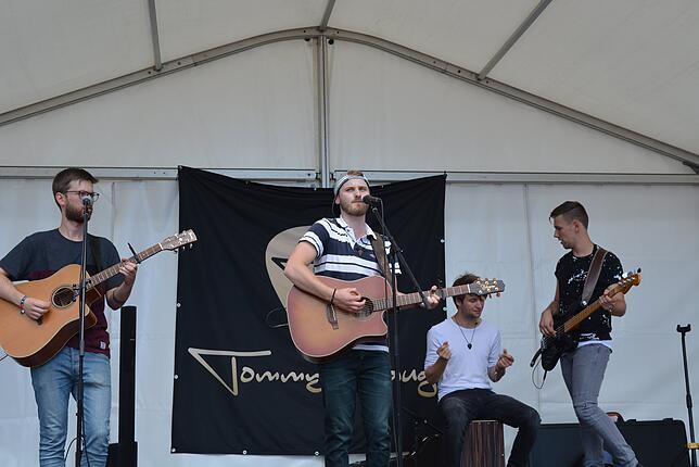 Tommy Haug spielt am Samstagnachmittag von 14 Uhr bis 16 Uhr am Marktplatz.