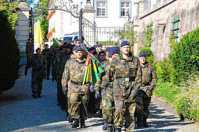 Bild 25: Abschiedsappell für die Soldaten des Jägerbataillons 292