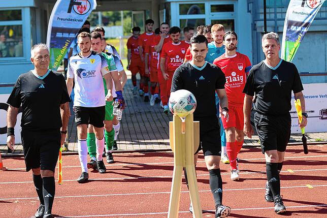 Bild 2: FSV Rheinfelden gewinnt Derby beim FC Tiengen 08 mit 3:2 – und wir haben Fotos!
