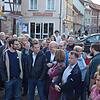 Zur Rathausbesichtigung anlässlich der zweiten Runde des Markdorfer Bürgerdialogs haben sich am Freitagabend zahlreiche Besucher vor dem ...