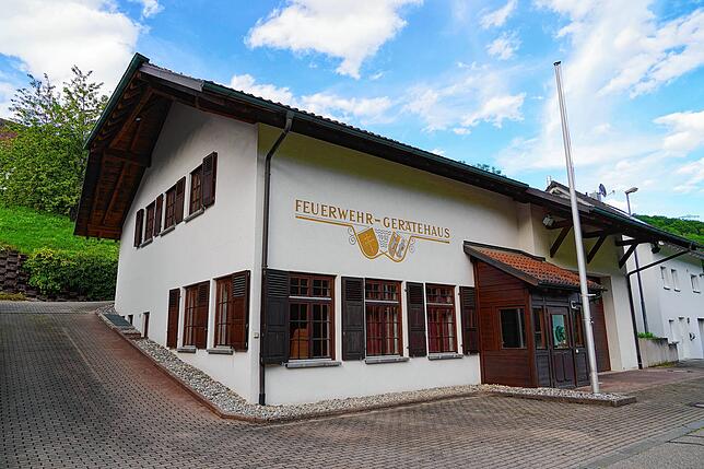 Das Veranstaltungshaus: Das ehemalige Feuerwehrgerätehaus dient nun als Gemeindehaus und wird auf vielfältige Weise genutzt.