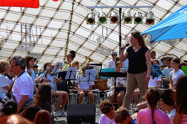 Bild 1: Hausherrenfest 2024: Bilder der Festmeile am Seeufer