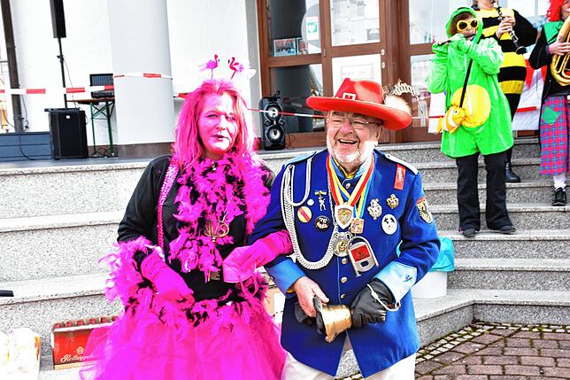 Bild 8: Bilder vom Rathaussturm am Schmotzigen Dunschtig in Daisendorf