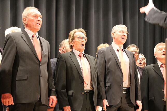 Der Männerchor aus Detzeln hatte ein anspruchsvolles Programm für die Frühjahrstagung vorbreitet.