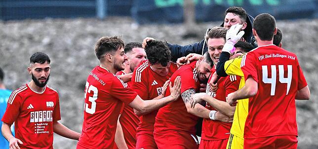 Bild 1: VfR Bad Bellingen gewinnt Spitzenspiel gegen SV Buch mit 2:1 &ndash; und wir haben Bilder!