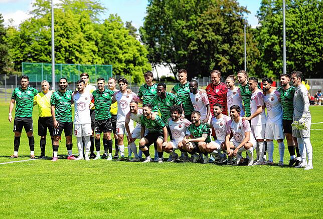 Bild 25: Vor Meisterfeier: Türk. SV Singen und VfR Stockach trennen sich 1:1. Wir haben die besten Bilder.
