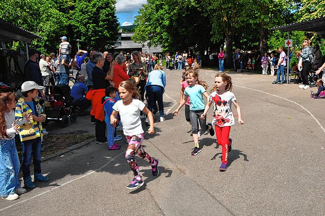Bild 17: Bilder vom Sponsorenlauf der Grundschule Leimbach