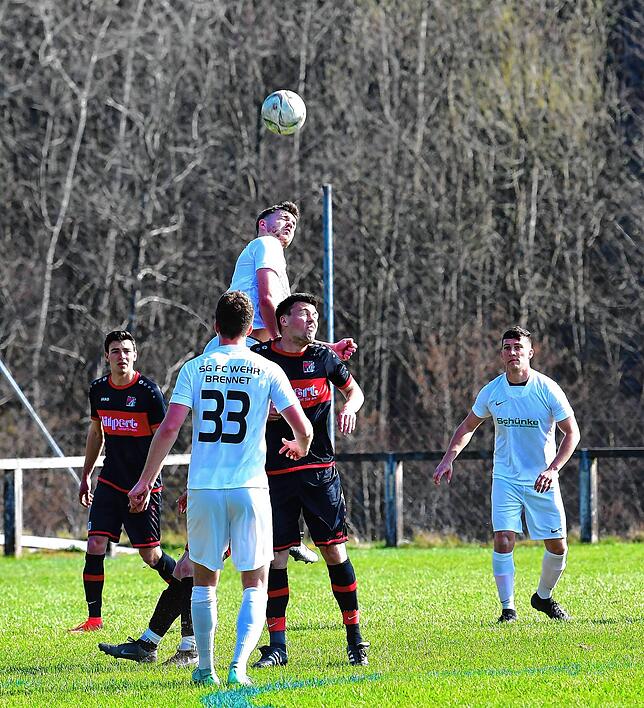 Bild 17: SG FC Wehr/Brennet gelingt wichtiges 1:0 gegen den FC RW Weilheim &ndash; und wir haben Bilder!