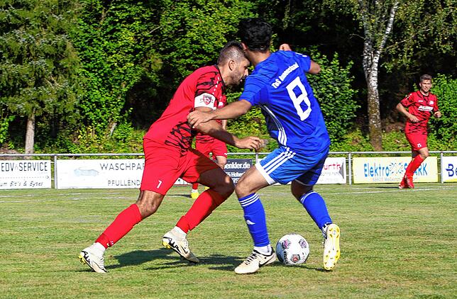 Bild 35: FV Walbertsweiler-Rengetsweiler gewinnt Duell mit TuS Immenstaad. Die besten Bilder!