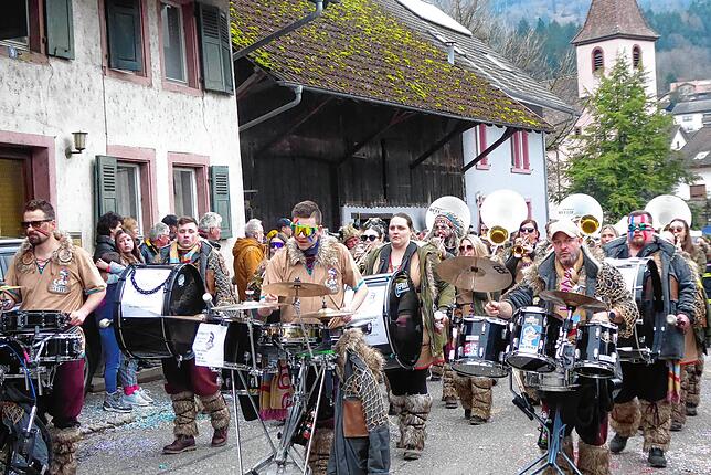 Bild 21: In Hasel feiern die Narren fröhlich Buurefasnacht