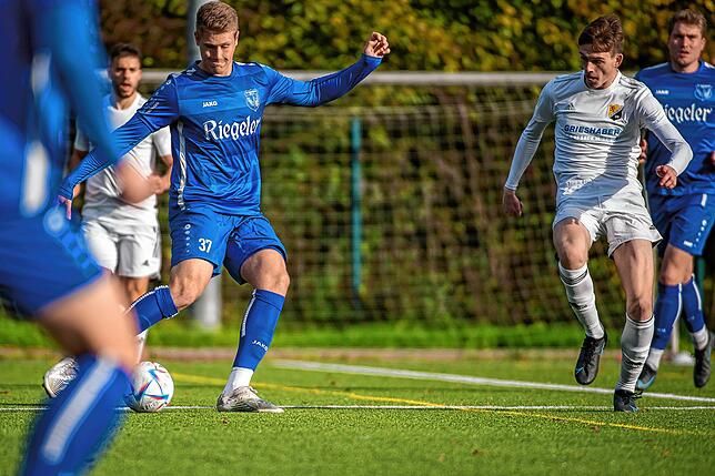 Bild 36: SV 08 Laufenburg muss sich mit 1:1 gegen SV Endingen begnügen &ndash; und wir haben Bilder!
