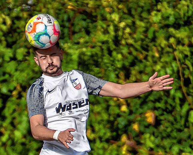 Viel Erfahrung: Patrik Braun, hier beim 3:2-Sieg des VfB Waldshut gegen den FV Herbolzheim, bringt Routine mit zum FC Wallbach, für den ...