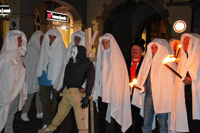 Bild 6: Fasnacht in Waldshut: Die Narren feiern mit schaurig-schönem Abgesang – Ein unvergesslicher Höhepunkt