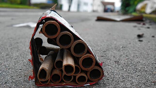 In der Radolfzeller Altstadt soll es an Silvester kein Feuerwerk geben. Mit dieser Anordnung möchte die Stadt Brände verhindern und die ...