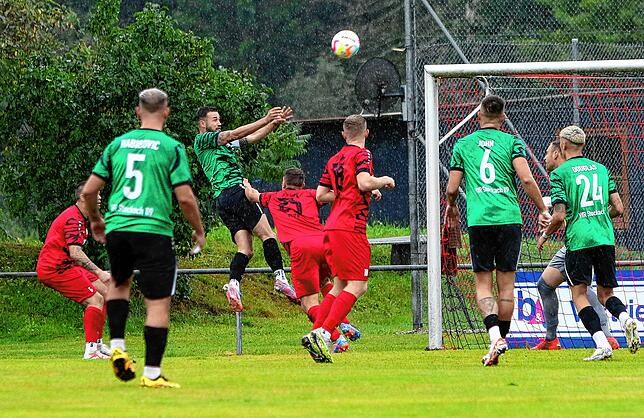 Bild 17: Die besten Bilder vom Duell zwischen dem FV Walbertsweiler-Rengetsweiler und dem VfR Stockach