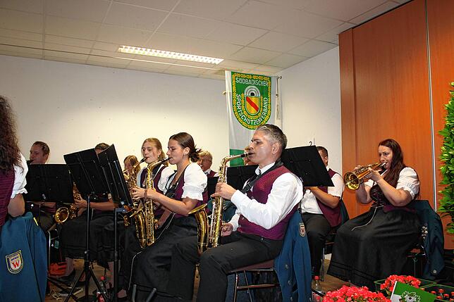 Bild 14: 100 Jahre Schützenverein Seelfingen: Alle Bilder zur Jubiläumsparty