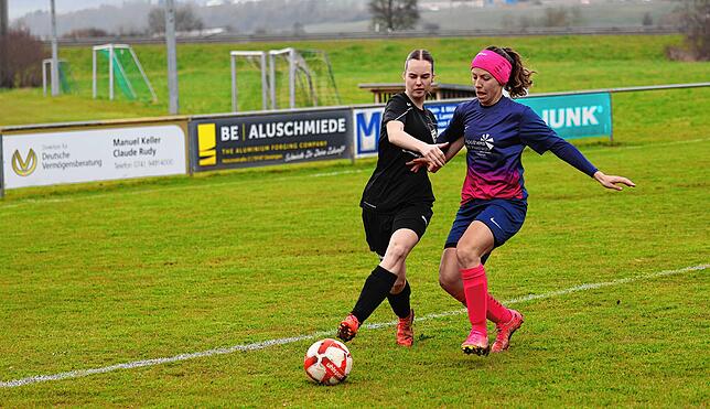 Bild 34: Unsere Bildergalerie vom Frauen-Bezirksliga-Spitzenspiel zwischen Kirchen-Hausen und Wolterdingen
