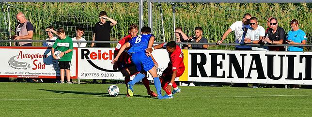 Bild 6: U19 des SC Freiburg besiegt die U18 des Team Aargau beim SV Waldhaus mit 6:0 &ndash; wir haben die Bilder!