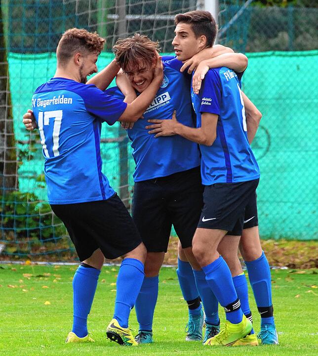 Bild 5: FC Hauingen fegt den FV Degerfelden mit 10:1 vom Platz &ndash; und wir haben Bilder vom Spiel