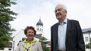 Winfried Kretschmann (Bündnis 90/Die Grünen) und seine Ehefrau Gerlinde im vergangenen Jahr.