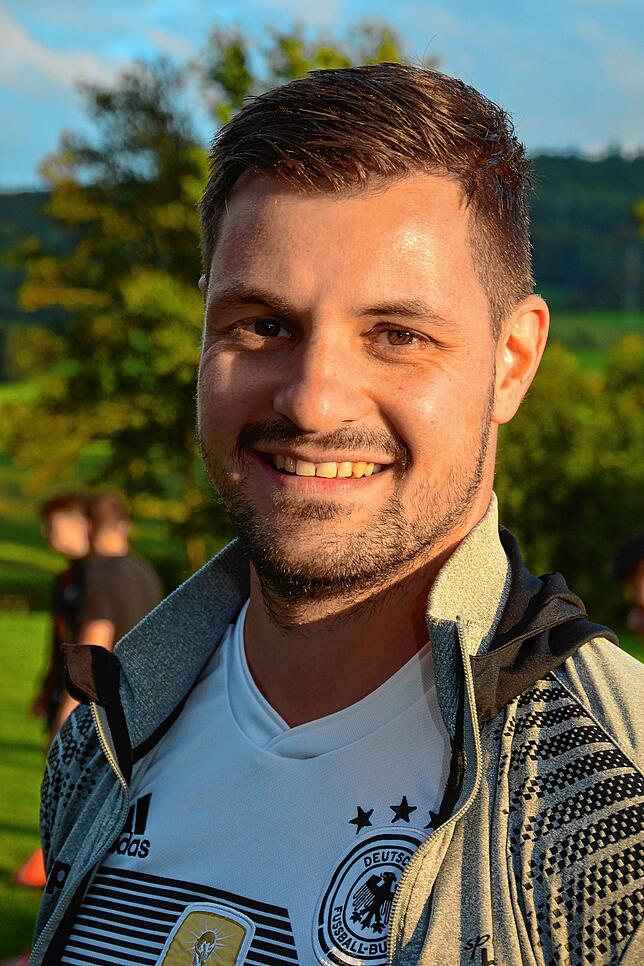 Der Jugendleiter des SV Hondingen und A-Jugendtrainer der SG Fützen musste ein erstes geplantes Training mit seinem Landesligateam ...