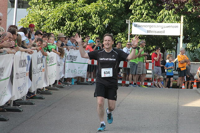 Bild 7: Hardy Flum gewinnt den 9. Klettgaulauf des TV Erzingen &ndash; und wir haben die Bilder!