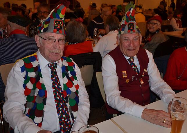 Bild 20: Unvergesslich! So feierte Markdorf den Dreckkübelgschwätz 2025 – Fasnet pur in der Stadthalle!